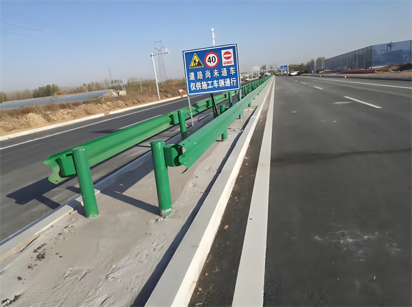 淮北公路护栏守护安全横跨多个行业的应用